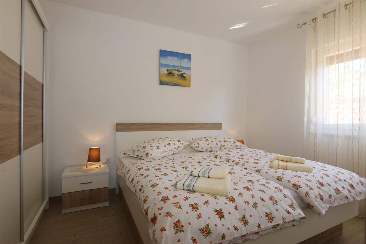 Apartment Car Marica ชิโล ภายนอก รูปภาพ